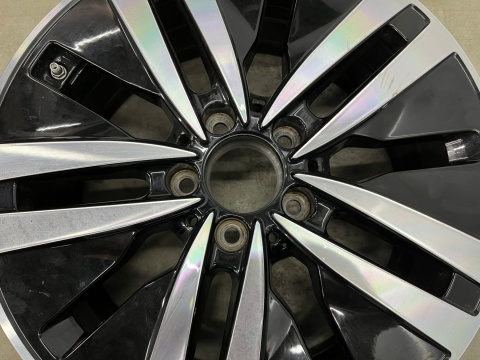Felga Mercedes w177 CLA C118 X118 w247 CL c215 6.5jx17 ET44 5x112 felga pojedyncza aluminiowa 17 cali oryginalna a1774010200 Felga Mercedes w177 CLA C118 X118 w247 CL c215 6.5jx17 ET44 5x112 felga pojedyncza aluminiowa 17 cali oryginalna a1774010200