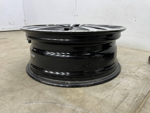 Felga Mercedes w177 CLA C118 X118 w247 CL c215 6.5jx17 ET44 5x112 felga pojedyncza aluminiowa 17 cali oryginalna a1774010200 Felga Mercedes w177 CLA C118 X118 w247 CL c215 6.5jx17 ET44 5x112 felga pojedyncza aluminiowa 17 cali oryginalna a1774010200
