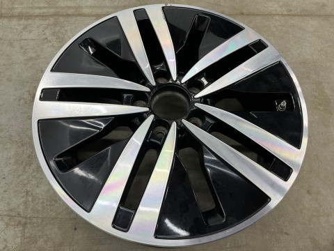 Felga Mercedes w177 CLA C118 X118 w247 CL c215 6.5jx17 ET44 5x112 felga pojedyncza aluminiowa 17 cali oryginalna a1774010200 Felga Mercedes w177 CLA C118 X118 w247 CL c215 6.5jx17 ET44 5x112 felga pojedyncza aluminiowa 17 cali oryginalna a1774010200