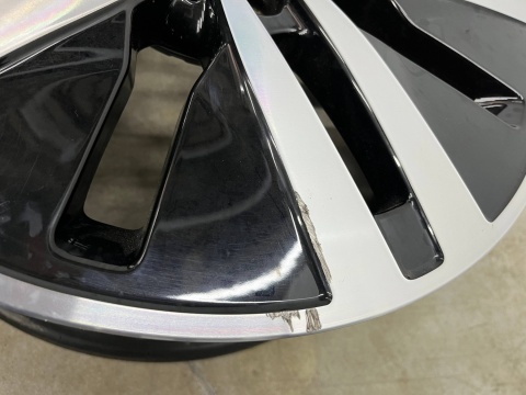 Felga Mercedes w177 CLA C118 X118 w247 CL c215 6.5jx17 ET44 5x112 felga pojedyncza aluminiowa 17 cali oryginalna a1774010200 Felga Mercedes w177 CLA C118 X118 w247 CL c215 6.5jx17 ET44 5x112 felga pojedyncza aluminiowa 17 cali oryginalna a1774010200