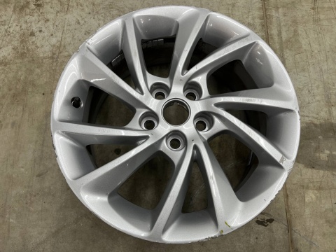 Felga Opel Astra K Mokka Cruze 7jx16 ET41 5x105 pojedyncza sztuka 16 cali 39078765 Felga Opel Astra K Mokka Cruze 7jx16 ET41 5x105 pojedyncza sztuka 16 cali 39078765