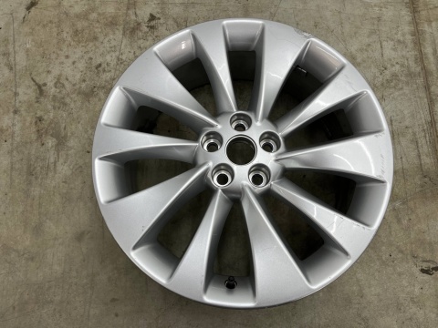 Felga Opel Astra K Mokka Cruze 7jx18 ET38 5x105 pojedyncza sztuka 18 cali 95493724 Felga Opel Astra K Mokka Cruze 7jx18 ET38 5x105 pojedyncza sztuka 18 cali 95493724