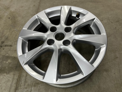 Felga Opel Corsa F 19r.- 6,5jx16 ET38 4x108 pojedyncza sztuka 16 cali 95493724 Felga Opel Corsa F 19r.- 6,5jx16 ET38 4x108 pojedyncza sztuka 16 cali 95493724