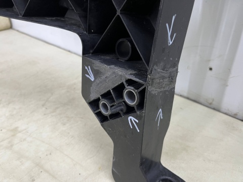 Pas przedni Mercedes-Benz Sprinter III W907 W910 2018r.- wzmocnienie belka okular oryginalny a9108800500 Pas przedni Mercedes-Benz Sprinter III W907 W910 2018r.- wzmocnienie belka okular oryginalny a9108800500