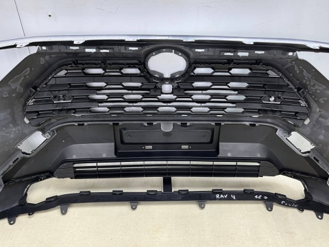 Zderzak przedni Toyota Rav4 5 V XA50 19r.- przód 4XPDC spryski 52119-42B20 Zderzak przedni Toyota Rav4 5 V XA50 19r.- przód 4XPDC spryski 52119-42B20