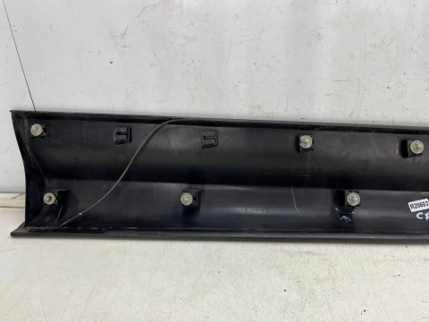 Listwa Mazda CX-5 CX5 I 12-17r. lewa dolna nakładka przednich drzwi kd5351rb1 Listwa Mazda CX-5 CX5 I 12-17r. lewa dolna nakładka przednich drzwi kd5351rb1