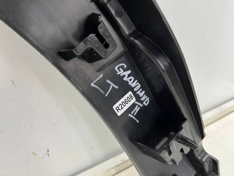 Listwa Opel Grandland II 24r.- lewy tylny rant nadkola błotnika nakładka lewy tył 9847690580 Listwa Opel Grandland II 24r.- lewy tylny rant nadkola błotnika nakładka lewy tył 9847690580