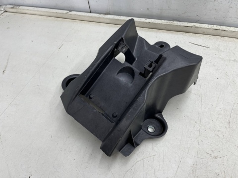Mocowanie radaru Mazda 2 III DJ DL LIFT 19r.- lewy tylny kosz uchwyt stelaż mocowanie na Asystent Pasa Distronik lewy tył Mocowanie radaru Mazda 2 III DJ DL LIFT 19r.- lewy tylny kosz uchwyt stelaż mocowanie na Asystent Pasa Distronik lewy tył