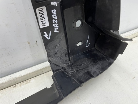 Osłona chłodnicy Mazda 3 IV BP 19r.- DOLNA kierownica powietrza pasa przedniego wlot atrapy bckc-50a21 Osłona chłodnicy Mazda 3 IV BP 19r.- DOLNA kierownica powietrza pasa przedniego wlot atrapy bckc-50a21
