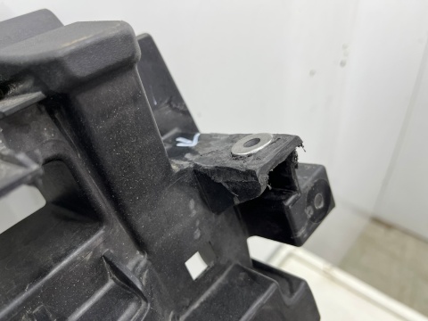 Pas przedni Seat Tarraco 18-24r. wzmocnienie ramka chłodnic oryginalne 5fj805588t Pas przedni Seat Tarraco 18-24r. wzmocnienie ramka chłodnic oryginalne 5fj805588t