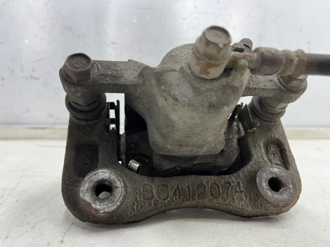 Zacisk hamulcowy Hyundai Grandeur IV Sonata V NF 05-11r. LEWY tylny jarzmo lewy tył Zacisk hamulcowy Hyundai Grandeur IV Sonata V NF 05-11r. LEWY tylny jarzmo lewy tył