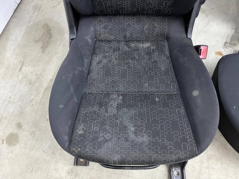 Fotele Mitsubishi Colt VI 6 Z30 3Drzwi 04-12r. kanapa tylna KOMPLET europa kolor 56d Fotele Mitsubishi Colt VI 6 Z30 3Drzwi 04-12r. kanapa tylna KOMPLET europa kolor 56d