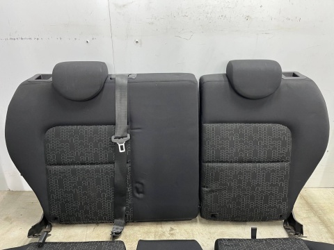 Fotele Mitsubishi Colt VI 6 Z30 3Drzwi 04-12r. kanapa tylna KOMPLET europa kolor 56d Fotele Mitsubishi Colt VI 6 Z30 3Drzwi 04-12r. kanapa tylna KOMPLET europa kolor 56d
