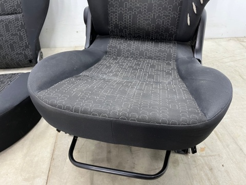 Fotele Mitsubishi Colt VI 6 Z30 3Drzwi 04-12r. kanapa tylna KOMPLET europa kolor 56d Fotele Mitsubishi Colt VI 6 Z30 3Drzwi 04-12r. kanapa tylna KOMPLET europa kolor 56d
