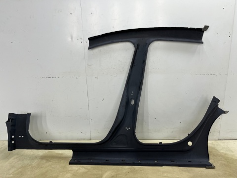 Poszycie Mazda 3 III BM BN 13-18r. prawy środkowy słupek próg tylny ćwiartka reperaturka NOWA oryginalna Poszycie Mazda 3 III BM BN 13-18r. prawy środkowy słupek próg tylny ćwiartka reperaturka NOWA oryginalna