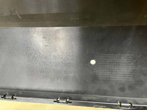 Zderzak przedni VW e-Golf 17-20r. Lift przód 4XPDC 5GE807221C Zderzak przedni VW e-Golf 17-20r. Lift przód 4XPDC 5GE807221C