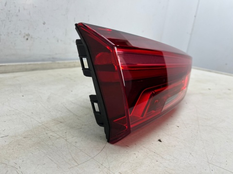 Lampa Audi Q3 II 83a 18r.- lewa tylna full LED matrix w klape bagaznika ORYGINALNA lewy tył Europa 83a945093 Lampa Audi Q3 II 83a 18r.- lewa tylna full LED matrix w klape bagaznika ORYGINALNA lewy tył Europa 83a945093