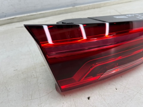 Lampa Audi Q3 II 83a 18r.- lewa tylna full LED matrix w klape bagaznika ORYGINALNA lewy tył Europa 83a945093 Lampa Audi Q3 II 83a 18r.- lewa tylna full LED matrix w klape bagaznika ORYGINALNA lewy tył Europa 83a945093