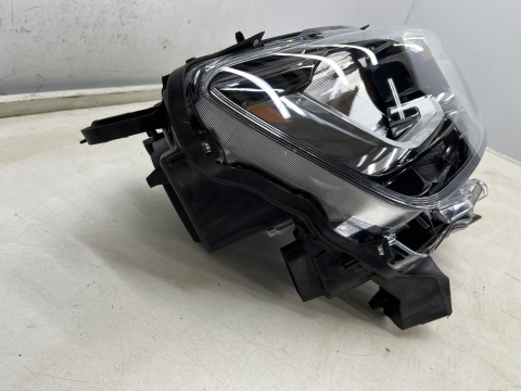 Lampa reflektor Citroen Berlingo 3 III IV 18-23r. PRAWA przednia zwykła dostawczak prawy przód EUROPA 9816824780 Lampa reflektor Citroen Berlingo 3 III IV 18-23r. PRAWA przednia zwykła dostawczak prawy przód EUROPA 9816824780