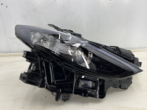Lampa reflektor Mazda 3 IV BP 19r.- PRAWA przednia LED prawy przód 8 pin EUROPA bcjh-51030 Lampa reflektor Mazda 3 IV BP 19r.- PRAWA przednia LED prawy przód 8 pin EUROPA bcjh-51030
