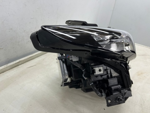 Lampa reflektor Mazda 3 IV BP 19r.- PRAWA przednia LED prawy przód 8 pin EUROPA bcjh-51030 Lampa reflektor Mazda 3 IV BP 19r.- PRAWA przednia LED prawy przód 8 pin EUROPA bcjh-51030