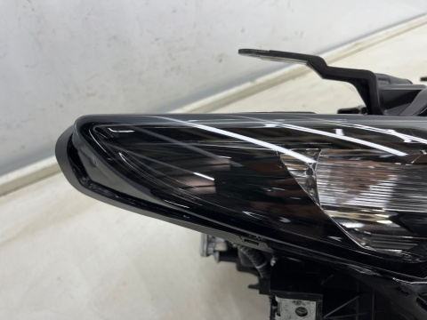 Lampa reflektor Mazda 3 IV BP 19r.- PRAWA przednia LED prawy przód 8 pin EUROPA bcjh-51030 Lampa reflektor Mazda 3 IV BP 19r.- PRAWA przednia LED prawy przód 8 pin EUROPA bcjh-51030