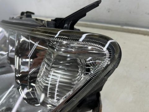 Lampa reflektor Mitsubishi L200 LIFT 10-15r. Pajero Sport II 03-16r. LEWA przednia soczewka lewy przód EUROPA 8301a877 Lampa reflektor Mitsubishi L200 LIFT 10-15r. Pajero Sport II 03-16r. LEWA przednia soczewka lewy przód EUROPA 8301a877