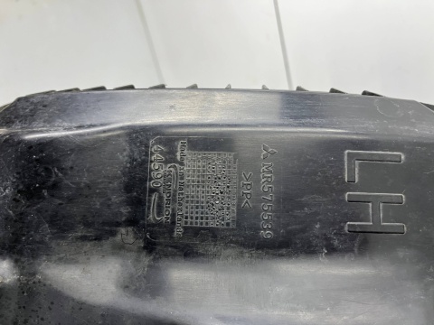 Nadkole Mitsubishi Colt VI 6 Z30 04-12r. LEWE przednie ORYGINAL lewy przód mr575539 Nadkole Mitsubishi Colt VI 6 Z30 04-12r. LEWE przednie ORYGINAL lewy przód mr575539