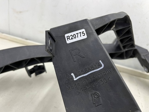 Pas przedni Mitsubishi Colt 6 VI Z30 LIFT 08-12r. prawy przedni okular reflektora ślizg wzmocnienie NIEUSZKODZONE 5256a814 Pas przedni Mitsubishi Colt 6 VI Z30 LIFT 08-12r. prawy przedni okular reflektora ślizg wzmocnienie NIEUSZKODZONE 5256a814