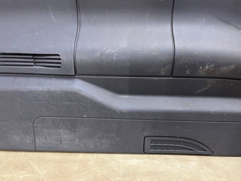 Tapicerka Mercedes Vito Viano W639 LONG 03-14r. lewy boczek tylny bagażnika osłona tylna Tapicerka Mercedes Vito Viano W639 LONG 03-14r. lewy boczek tylny bagażnika osłona tylna
