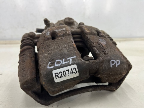Zacisk hamulcowy Mitsubishi Colt VI 6 Z30 Smart Forfour I w454 04-12r. prawe przednie jarzmo mocowanie prawy przód Zacisk hamulcowy Mitsubishi Colt VI 6 Z30 Smart Forfour I w454 04-12r. prawe przednie jarzmo mocowanie prawy przód