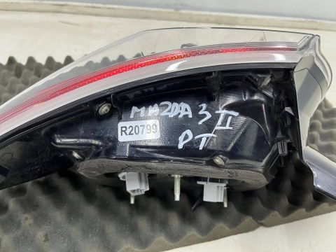 Lampa Mazda 3 II BL 08-13r. HB 5Drzwi prawa tylna w błotnik oryginalna prawy tył EUROPA bbn751150 Lampa Mazda 3 II BL 08-13r. HB 5Drzwi prawa tylna w błotnik oryginalna prawy tył EUROPA bbn751150