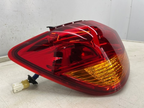 Lampa Mitsubishi ASX I Outlander Sport 10-19r. lewa tylna w błotnik oryginalna lewy tył Europa Lampa Mitsubishi ASX I Outlander Sport 10-19r. lewa tylna w błotnik oryginalna lewy tył Europa