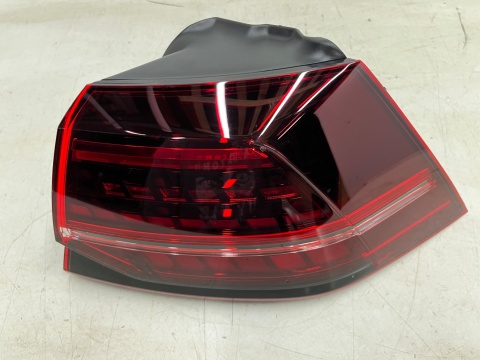 Lampa VW Golf 7 VII HB 5Drzwi LIFT 17-20r. TOP LED prawa tylna oryginalna prawy tył Europa 5g0945208g Lampa VW Golf 7 VII HB 5Drzwi LIFT 17-20r. TOP LED prawa tylna oryginalna prawy tył Europa 5g0945208g