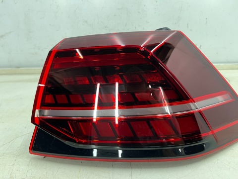 Lampa VW Golf 7 VII HB 5Drzwi LIFT 17-20r. TOP LED prawa tylna oryginalna prawy tył Europa 5g0945208g Lampa VW Golf 7 VII HB 5Drzwi LIFT 17-20r. TOP LED prawa tylna oryginalna prawy tył Europa 5g0945208g