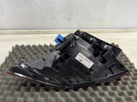 Lampa VW Golf 7 VII HB 5Drzwi LIFT 17-20r. TOP LED prawa tylna oryginalna prawy tył Europa 5g0945208g Lampa VW Golf 7 VII HB 5Drzwi LIFT 17-20r. TOP LED prawa tylna oryginalna prawy tył Europa 5g0945208g