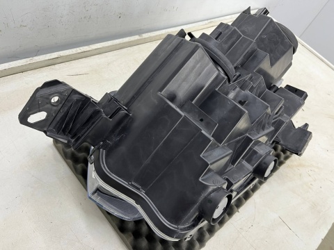Lampa reflektor Citroen Berlingo 3 III IV 18-23r. PRAWA przednia zwykła dostawczak prawy przód EUROPA 9816824780 Lampa reflektor Citroen Berlingo 3 III IV 18-23r. PRAWA przednia zwykła dostawczak prawy przód EUROPA 9816824780