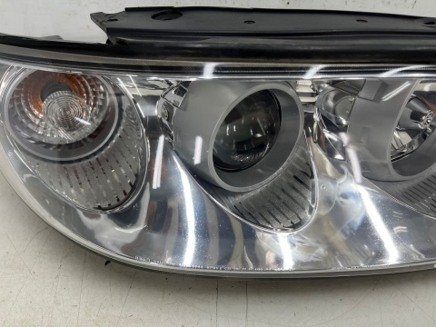 Lampa reflektor Hyundai Grandeur IV 05-10r. PRAWA przednia kompletna Xenon ksenon Europa oryginal prawy przód 92102-3l1xx Lampa reflektor Hyundai Grandeur IV 05-10r. PRAWA przednia kompletna Xenon ksenon Europa oryginal prawy przód 92102-3l1xx