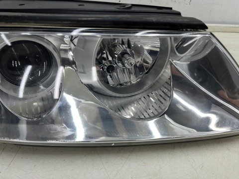 Lampa reflektor Hyundai Grandeur IV 05-10r. PRAWA przednia kompletna Xenon ksenon Europa oryginal prawy przód 92102-3l1xx Lampa reflektor Hyundai Grandeur IV 05-10r. PRAWA przednia kompletna Xenon ksenon Europa oryginal prawy przód 92102-3l1xx