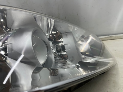 Lampa reflektor Hyundai Grandeur IV 05-10r. PRAWA przednia kompletna Xenon ksenon Europa oryginal prawy przód 92102-3l1xx Lampa reflektor Hyundai Grandeur IV 05-10r. PRAWA przednia kompletna Xenon ksenon Europa oryginal prawy przód 92102-3l1xx