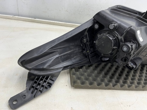 Lampa reflektor Hyundai i20 II GB 14-20r. PRAWA przednia ORYGINALNA Europa prawy przód 92102-c8000 Lampa reflektor Hyundai i20 II GB 14-20r. PRAWA przednia ORYGINALNA Europa prawy przód 92102-c8000