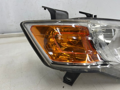 Lampa reflektor Mitsubishi Colt 6 VI Z30 LIFT 08-12r. PRAWA przednia ORYGINALNA prawy przód EUROPA 8301b180 Lampa reflektor Mitsubishi Colt 6 VI Z30 LIFT 08-12r. PRAWA przednia ORYGINALNA prawy przód EUROPA 8301b180