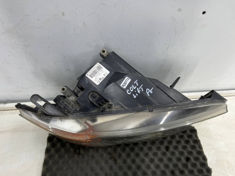 Lampa reflektor Mitsubishi Colt 6 VI Z30 LIFT 08-12r. PRAWA przednia ORYGINALNA prawy przód EUROPA 8301b180 Lampa reflektor Mitsubishi Colt 6 VI Z30 LIFT 08-12r. PRAWA przednia ORYGINALNA prawy przód EUROPA 8301b180