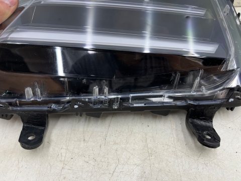 Lampa reflektor Peugeot 208 II 2008 II LIFT 23r.- PRAWY przedni LED DRL w zderzak światło do jazdy dziennej 9850423580 Lampa reflektor Peugeot 208 II 2008 II LIFT 23r.- PRAWY przedni LED DRL w zderzak światło do jazdy dziennej 9850423580