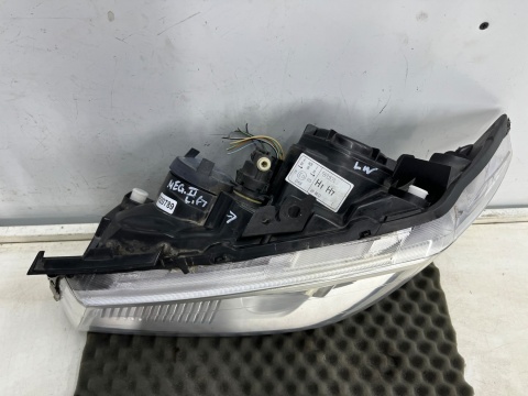 Lampa reflektor Renault Megane 2 II LIFT 05-09r. LEWA przednia soczewka H7 lewy przód Europa zamiennik TYC 20-b072 Lampa reflektor Renault Megane 2 II LIFT 05-09r. LEWA przednia soczewka H7 lewy przód Europa zamiennik TYC 20-b072