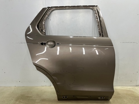 Drzwi Land Rover Discovery Sport L550 14r.- prawe tylne prawy tył FK72-247A28-A Drzwi Land Rover Discovery Sport L550 14r.- prawe tylne prawy tył FK72-247A28-A