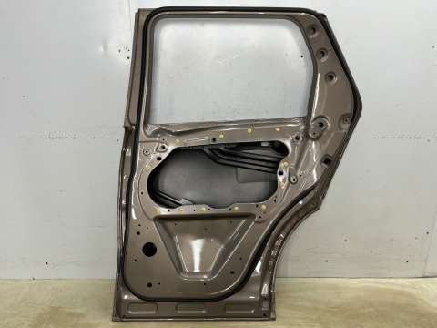 Drzwi Land Rover Discovery Sport L550 14r.- prawe tylne prawy tył FK72-247A28-A Drzwi Land Rover Discovery Sport L550 14r.- prawe tylne prawy tył FK72-247A28-A