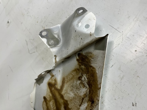 Błotnik Mazda 2 DJ 14r.- prawy przedni prawy przód Błotnik Mazda 2 DJ 14r.- prawy przedni prawy przód