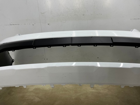 Zderzak przedni Renault Trafic 3 III 21r.- Lift przód 620222372R Zderzak przedni Renault Trafic 3 III 21r.- Lift przód 620222372R