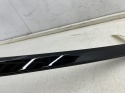 Listwa Porsche Panamera II 971 16-23r. lewa tylna listwa zgarniająca uszczelka zewnętrzna drzwi czarny połysk HIGH-GLOSS BLACK